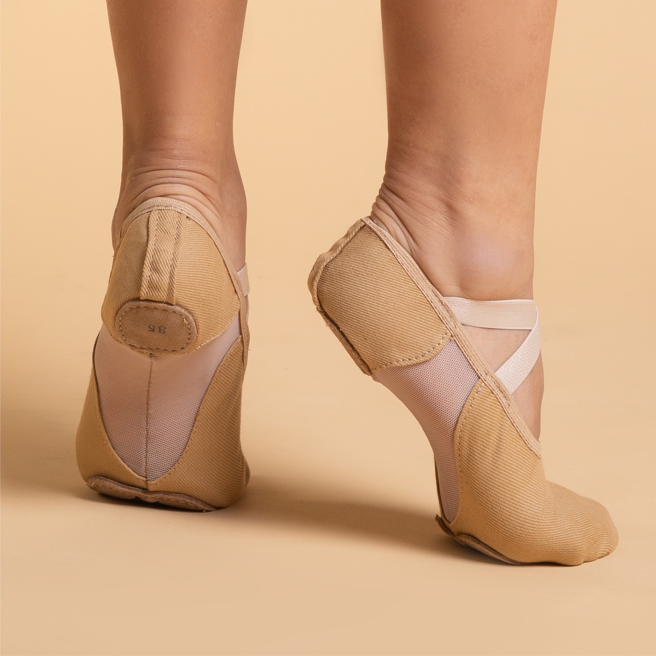 Não cometa os 4 erros ao comprar sapatilha de bailarina infantil - Paixão  pela Dança - Blog da Evidence Ballet